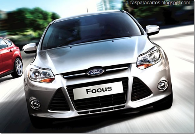 Ford-Focus_2013