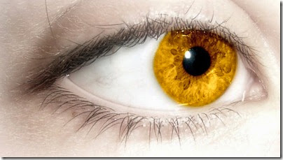 ojos amarillos