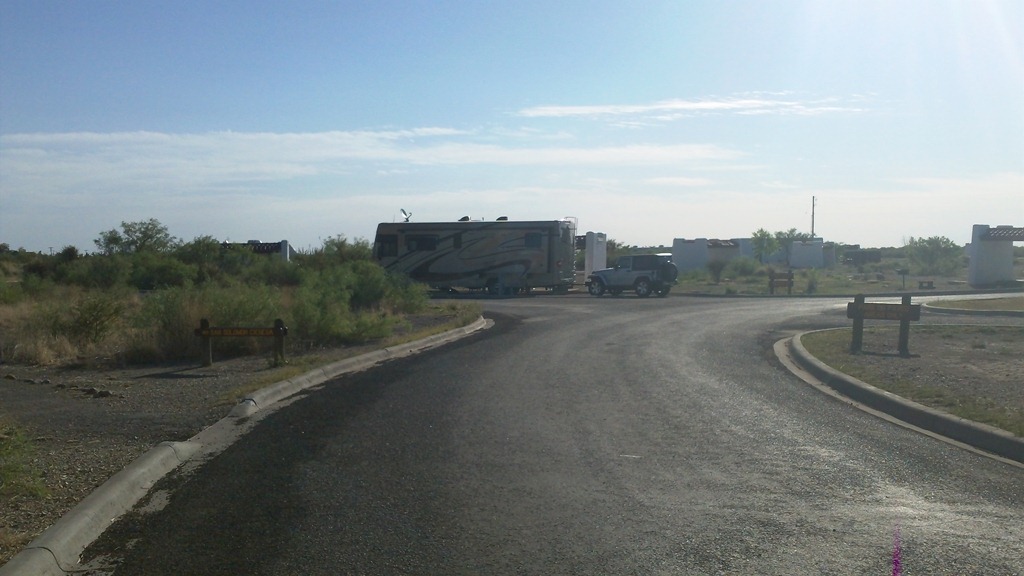 [Rig%2520at%2520Balmorhea%255B4%255D.jpg]