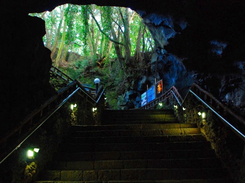 manjanggul-lava-tube-3 manjanggul-lava-tube-3