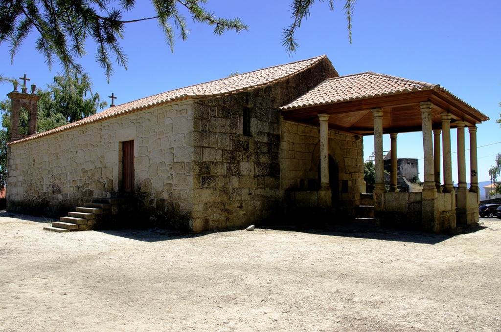 [Gl%25C3%25B3ria%2520Ishizaka%2520-%2520Covilh%25C3%25A3%2520-%2520capela%2520do%2520calv%25C3%25A1rio%255B4%255D.jpg]