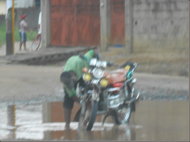 Moto taxi carwash