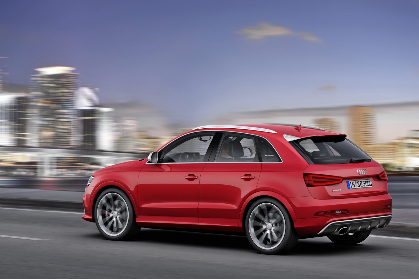 Audi-RS-Q3-15[2].jpg