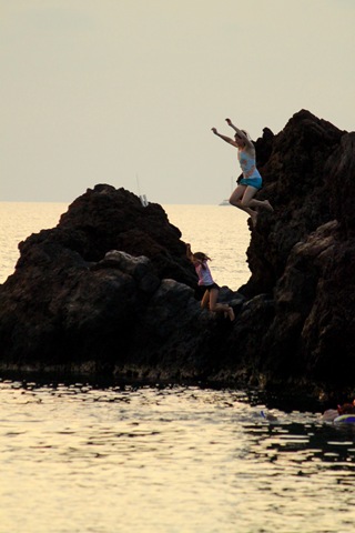 [IMG_27303.jpg]