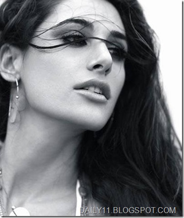 nargis fakhri super hot