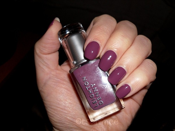 [002-leighton-denny-free-in-red-magazine-offer-crushed-grape-berry-nail-polish%255B3%255D.jpg]