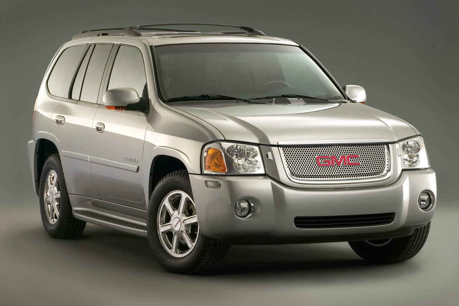 [2005_Envoy_Denali%255B2%255D.jpg]