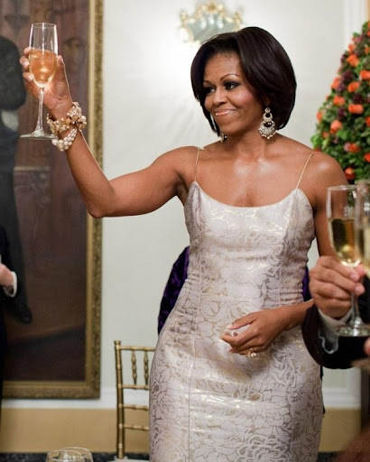 President-Barack-First-Lady-Michelle-Obama-Toast-Dinner-Mauricio-Funes-National-Palace-San-El-Salvador-e1321416917325-602x752%25255B4%25255D.jpg