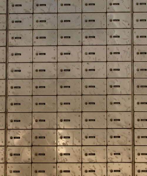 [Safety%2520deposit%2520boxes%2520500x600%2520Photoxpress_77031%255B3%255D.jpg]