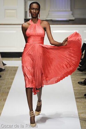 [oscar-de-la-renta-pre-fall-2012-coral-crimped-pleated-dress-profile%255B3%255D.jpg]