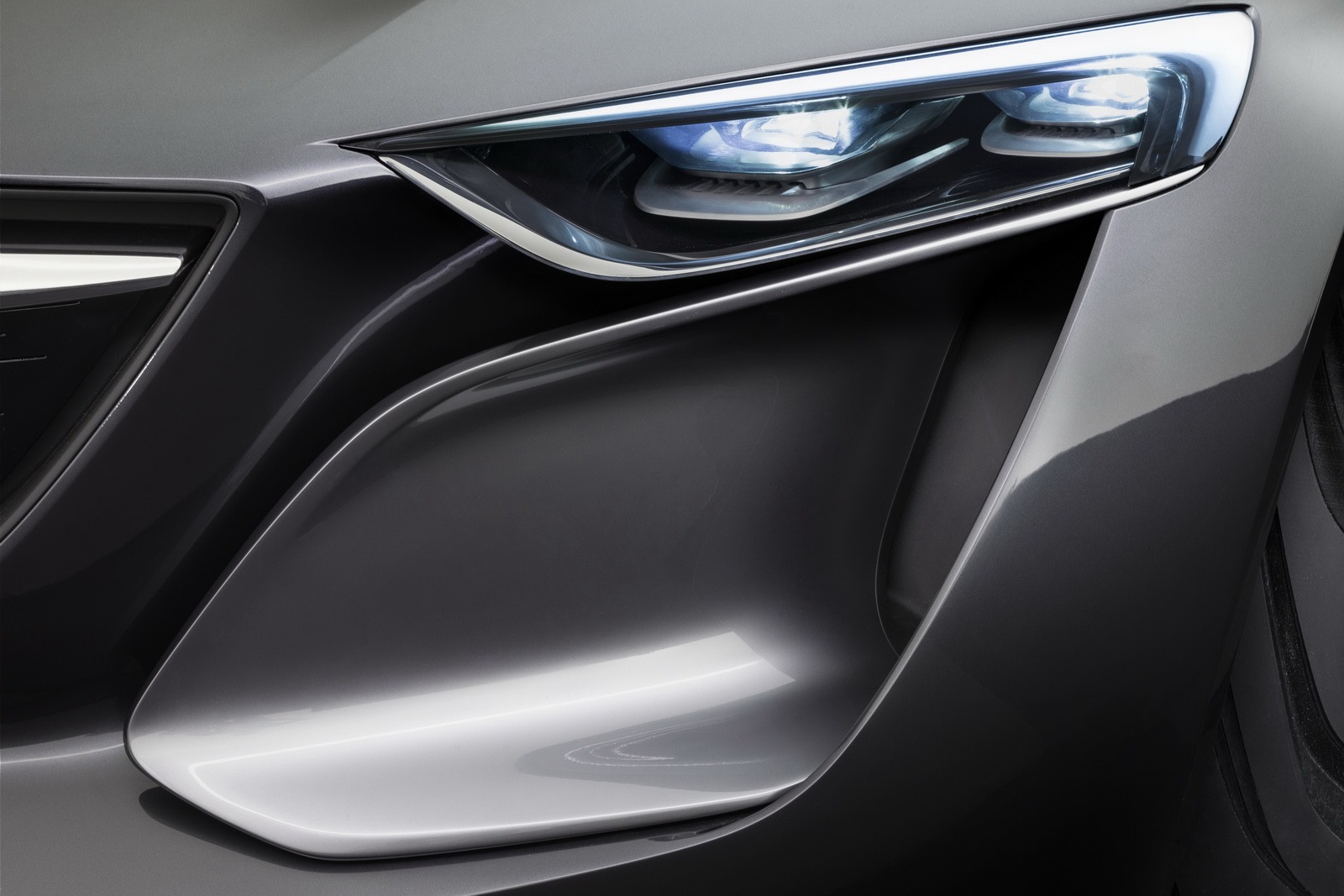 [Opel-Monza-Concept-3%255B5%255D.jpg]