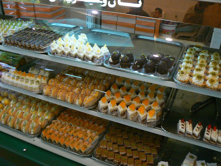 Sweets of Teheran: Iranians cakes