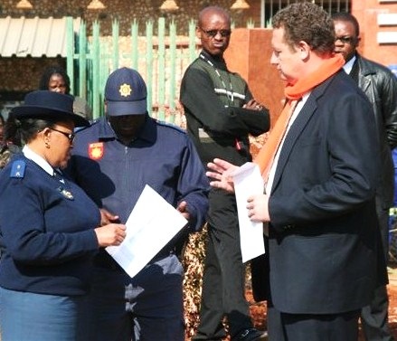 [Afrikaner%25207Demo%2520May%252031%25202012%2520DELMAS%2520against%2520farm%2520murders%255B5%255D.jpg]