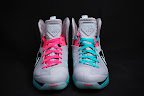 nike lebron 9 ps elite grey candy pink 8 06 LeBron 9 P.S. Elite Miami Vice Official Images & Release Date