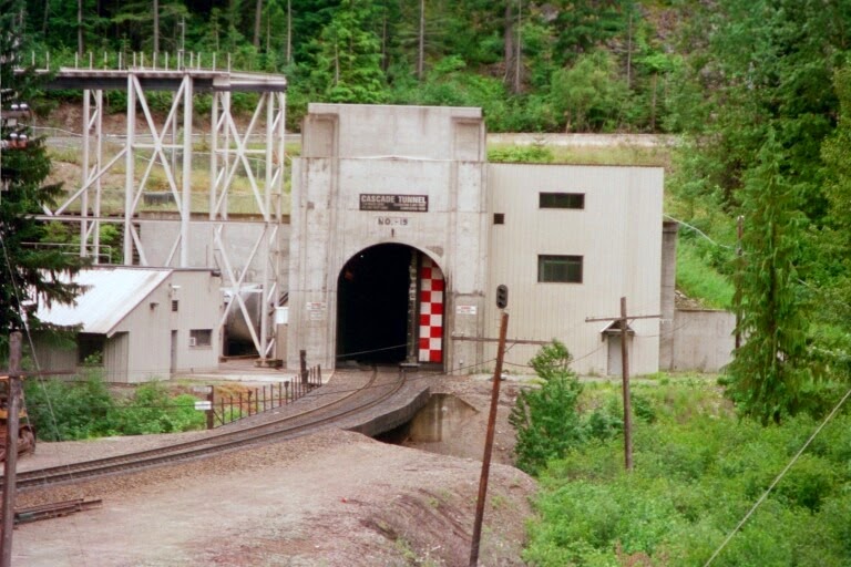 [259159955-2002-Cascade-Tunnel-East-P%255B2%255D.jpg]