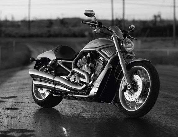 Motocycles_Harley_Davidson_Harley_Davidson__V-Rod_028333_