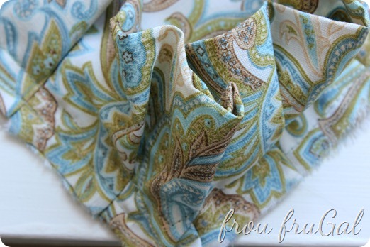 Pleated Corner Pleated Corner