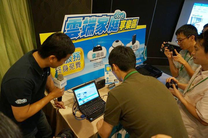 D-Link 11 AC 我要成為雲路由之王 !! 全球最快雲路由 !!