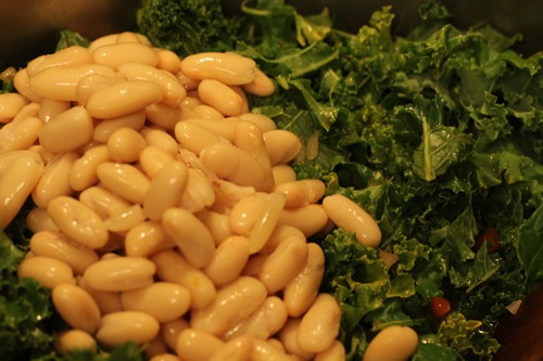 [cannellini-bean-kale-soup_2455%255B4%255D.jpg]