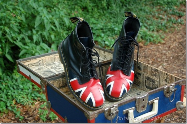 union jack Doc Marten's