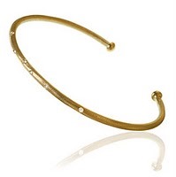 [Marianne%2520Dulong%252018k%2520guld%2520med%2520brillanter%2520DKK%252012_300%255B3%255D.jpg]