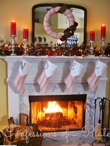 [CONFESSIONS%2520OF%2520A%2520PLATE%2520ADDDICT%2520French%2520Ticking%2520and%2520Burlap%2520Christmas%2520Mantel%255B18%255D.jpg]