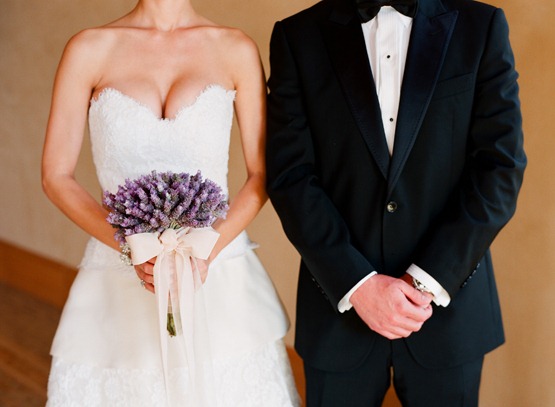 [ilovelavender-kiss-the-groom6.jpg]