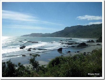 Coastal view North of the Punakaiki rocks.