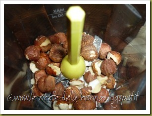Pennette al peperoncino con seitan di farro, cipollotto, zucchine e trito di nocciole (7)