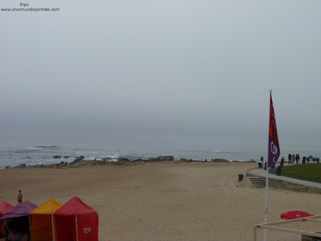 praia-so-molhe-en-oporto.JPG