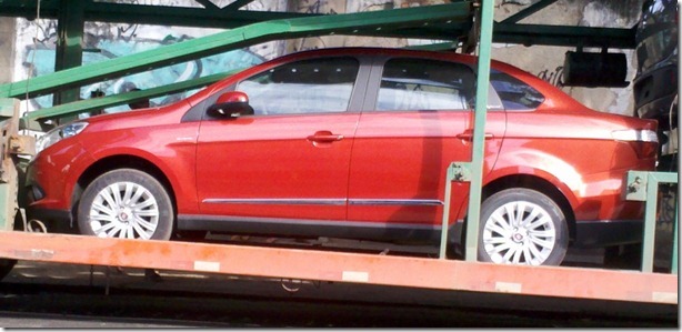 Fiat Grand Siena 2013 (1) Fiat Grand Siena 2013 (1)