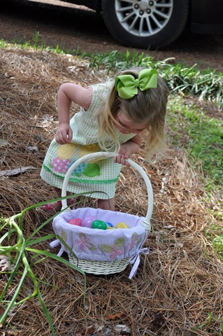 [our%2520first%2520easter%2520egg%2520hun%2520040112%2520%252820%2529%255B4%255D.jpg]