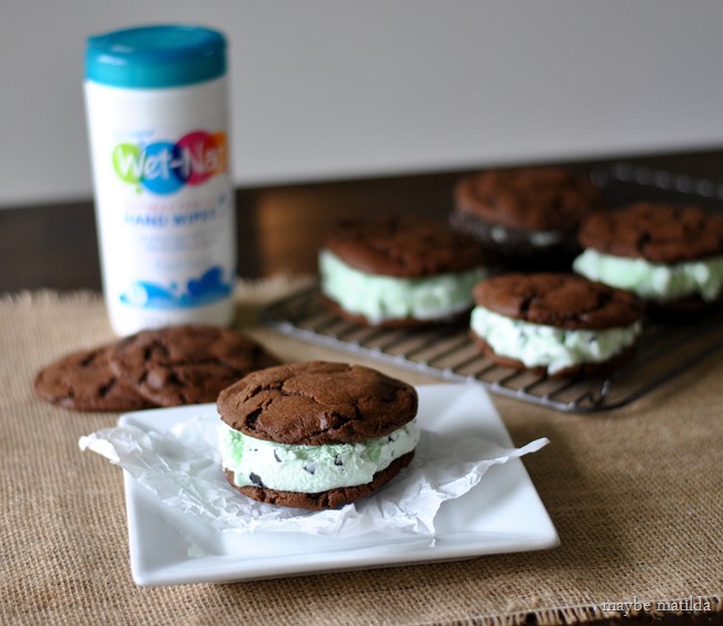 Double Chocolate Cookie Mint Ice Cream Sandwiches // www.maybematilda.com