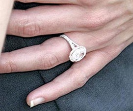 Katie-Holmes-Diamond Ring