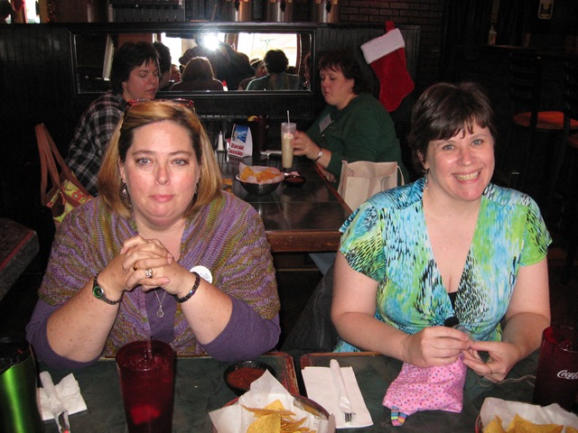 [20111203ARFiberArtsEx792.jpg]