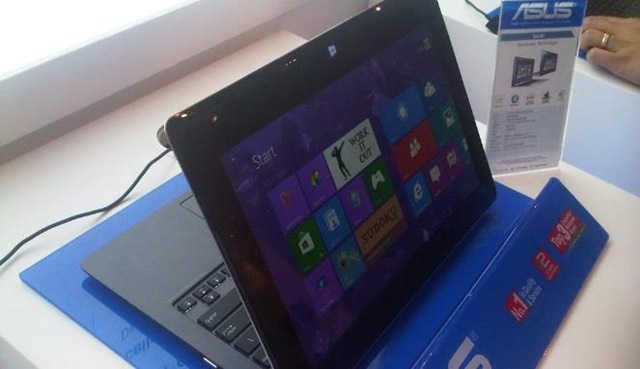 [Asus%2520Taichi%255B4%255D.jpg]