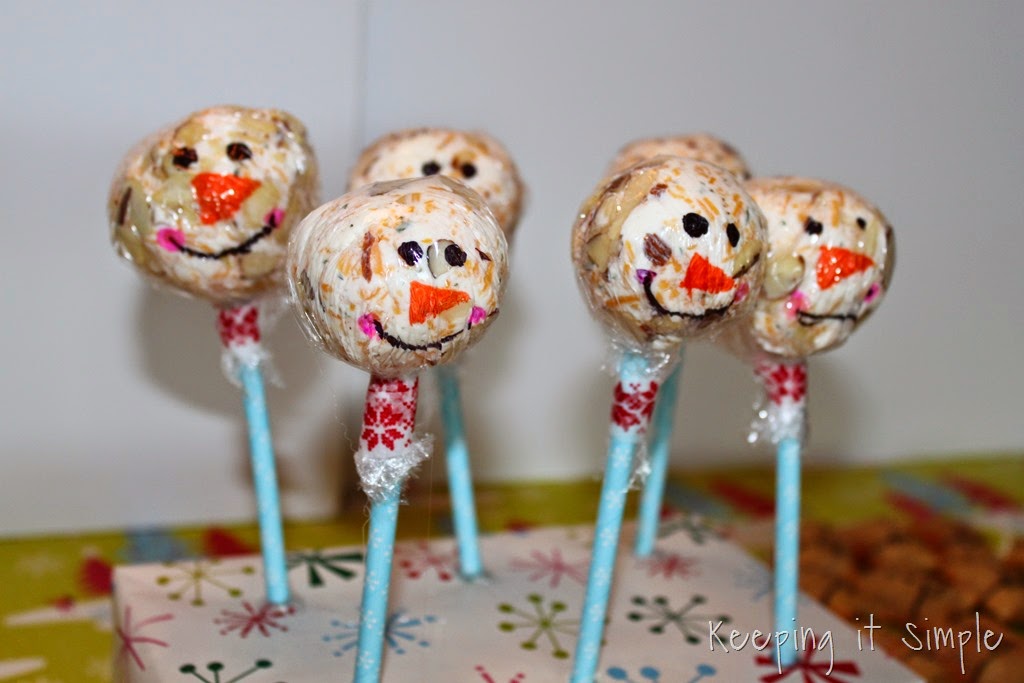 [Holiday%2520food-%2520Snowman%2520Cheese%2520Ball%2520%25285%2529%255B3%255D.jpg]