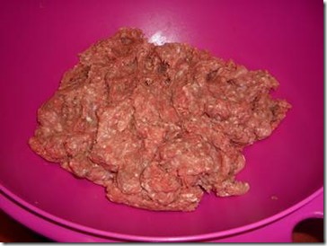 Revuelve las 2 carnes molidas clip_image008