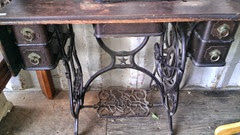 Domestic treadle sewing machine table10.2013