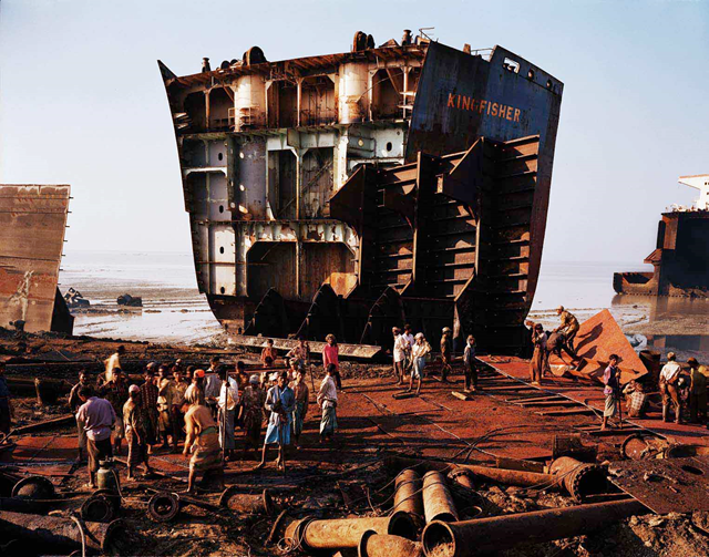 'Shipbreaking #4' - A ship once named the Kingfisher is broken apart at the Chittagong, Bangladesh ship-breaking facility, 2000. Photo: Edward Burtynsky