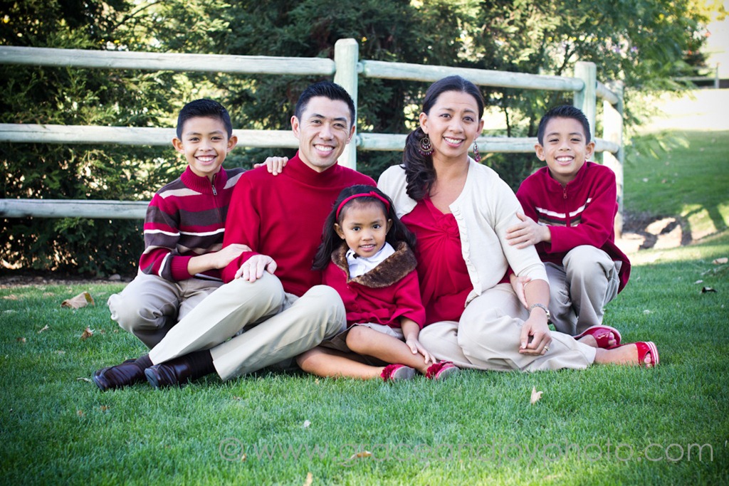 [20111105_graceandjoyphotography_001_%255B1%255D.jpg]