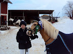 Game Over och Freja på banhoppning jan 2011