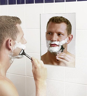 [clear-mirror-shaving-man%255B1%255D%255B2%255D.jpg]