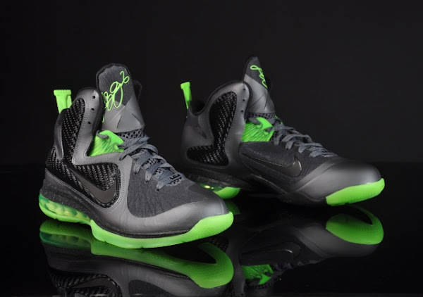 Two Versions of LeBron 9 8220Dunkman8221 Available for Purchase