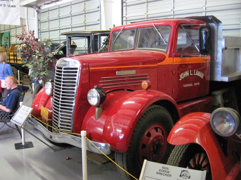 [IMG_2607-1937-Autocar-Dump-Truck-at-%255B1%255D.jpg]