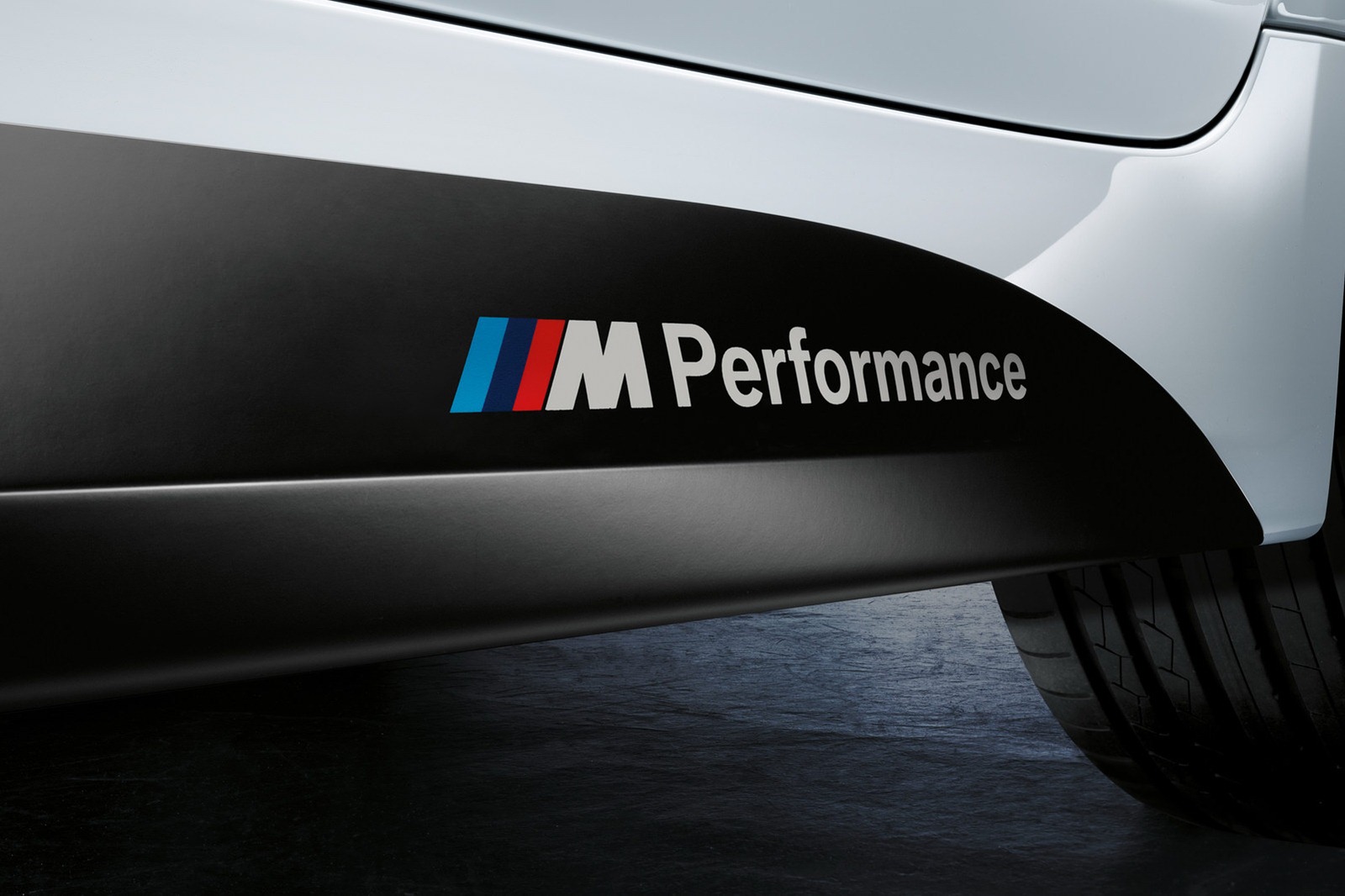 [BMW-M-Performance-Parts-USA-16%255B2%255D.jpg]