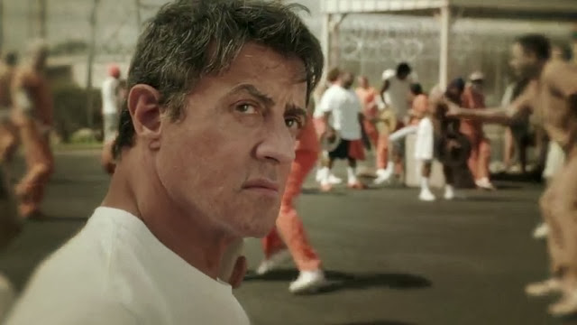 Stallone csúnyán néz