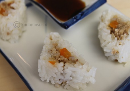 hawaiian bbq chicken sushi triangle hawaiian bbq chicken sushi triangle
