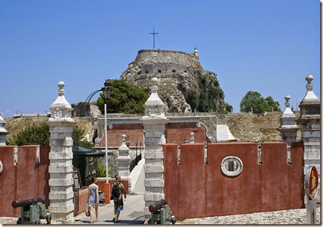 Main gate to Palaio Frourio