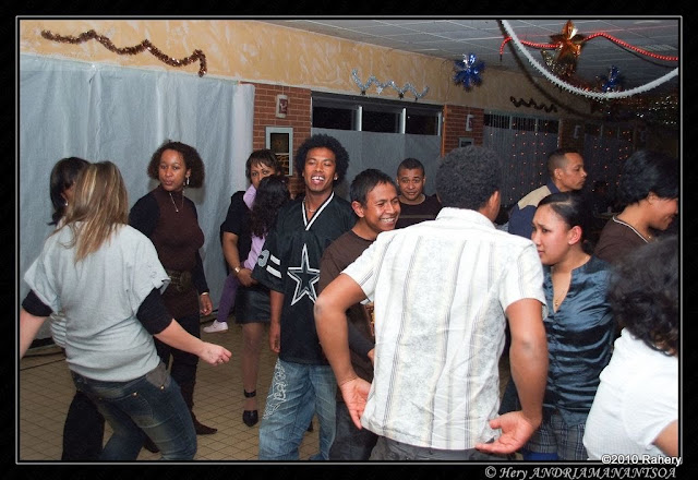 akon musique 2009